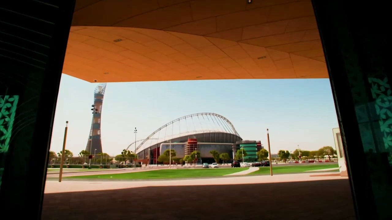 'FIFA World Cup Live' crew explores Qatar's new environmentally friendly and sustainable stadium with Dr.Talar Sashurvaroglu | 2022 FIFA World Cup