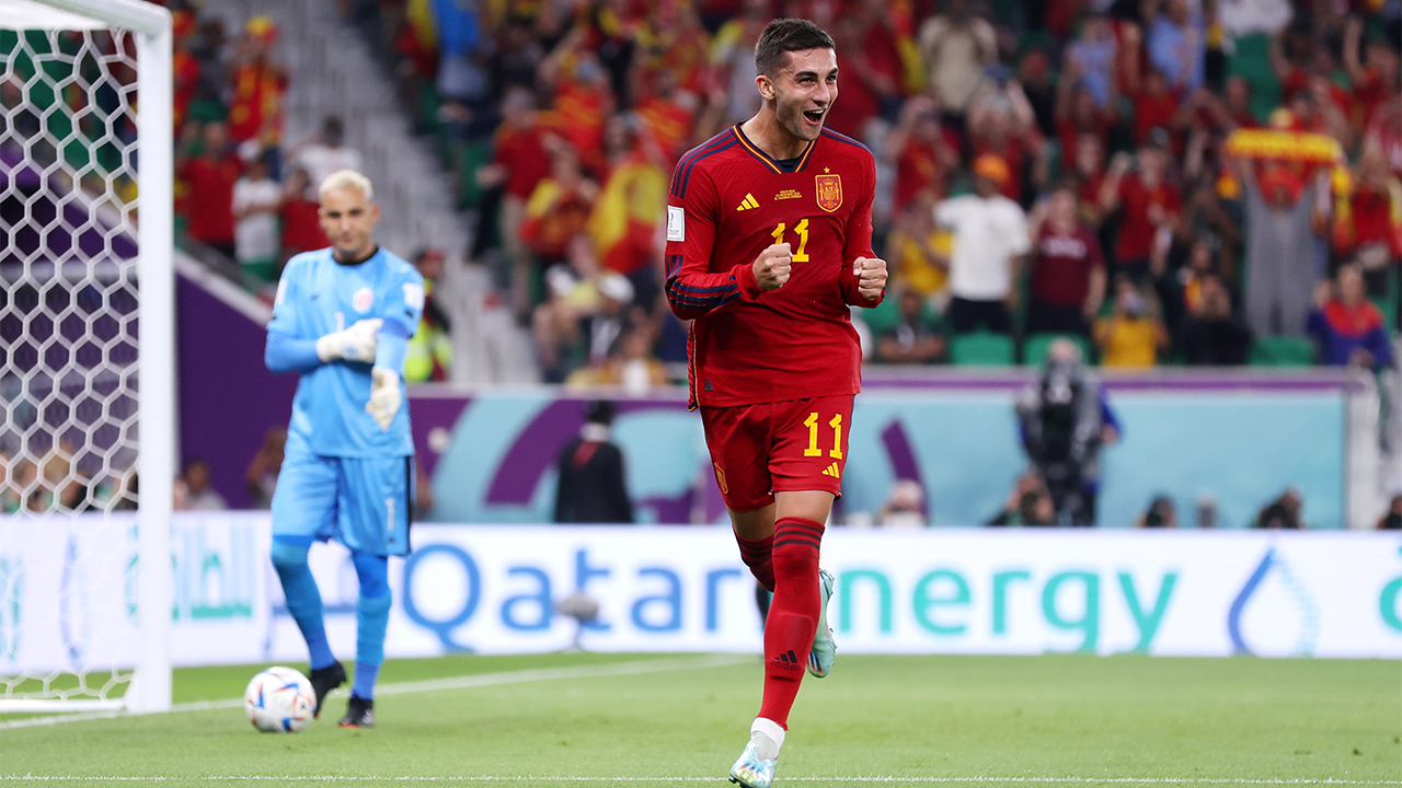 Ferran Torres scores two goals in Spain's 7-0 rout of Costa Rica  | 2022 FIFA World Cup