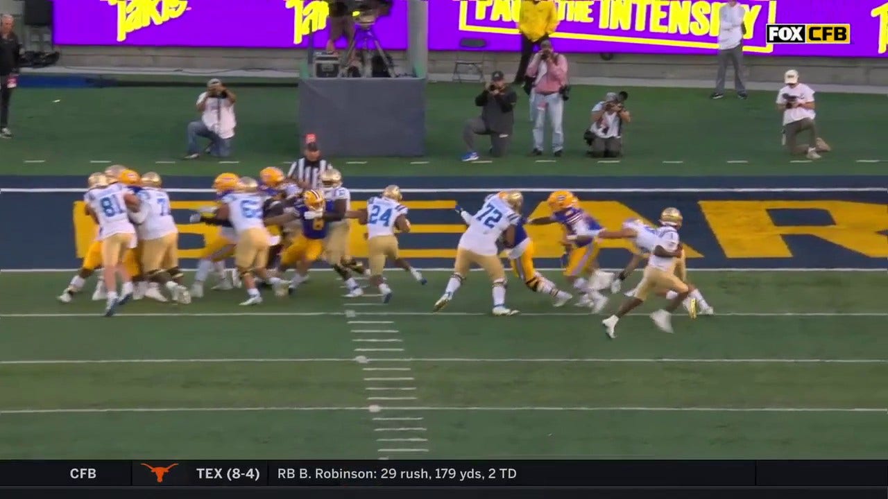 UCLA's Zach Charbonnet rushes in a five yard touchdown run & Dorian Thompson-Robinson connects with Jake Bobo for the two point conversion
