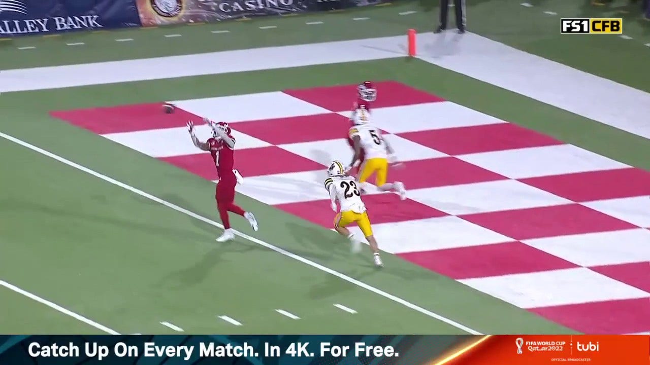 Fresno State's Jake Haener finds Nikko Remigio for the six yard touchdown pass