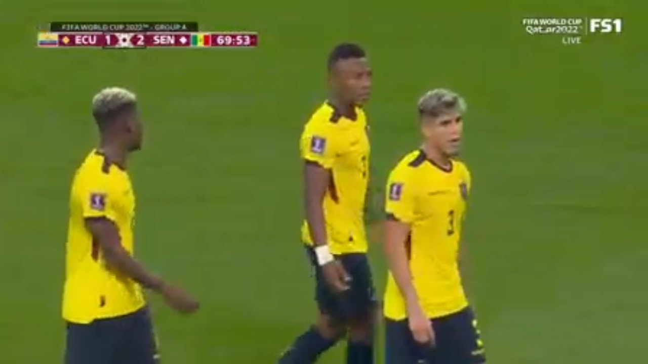 Moises Caicedo responds for Ecuador, only for Senegal to regain the lead minutes later thanks to Kalidou Koulibaly 2022 FIFA World Cup FOX Sports