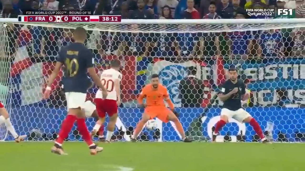 Poland gets three shots off from inside the box, France's Hugo Lloris holds it down | 2022 FIFA World Cup