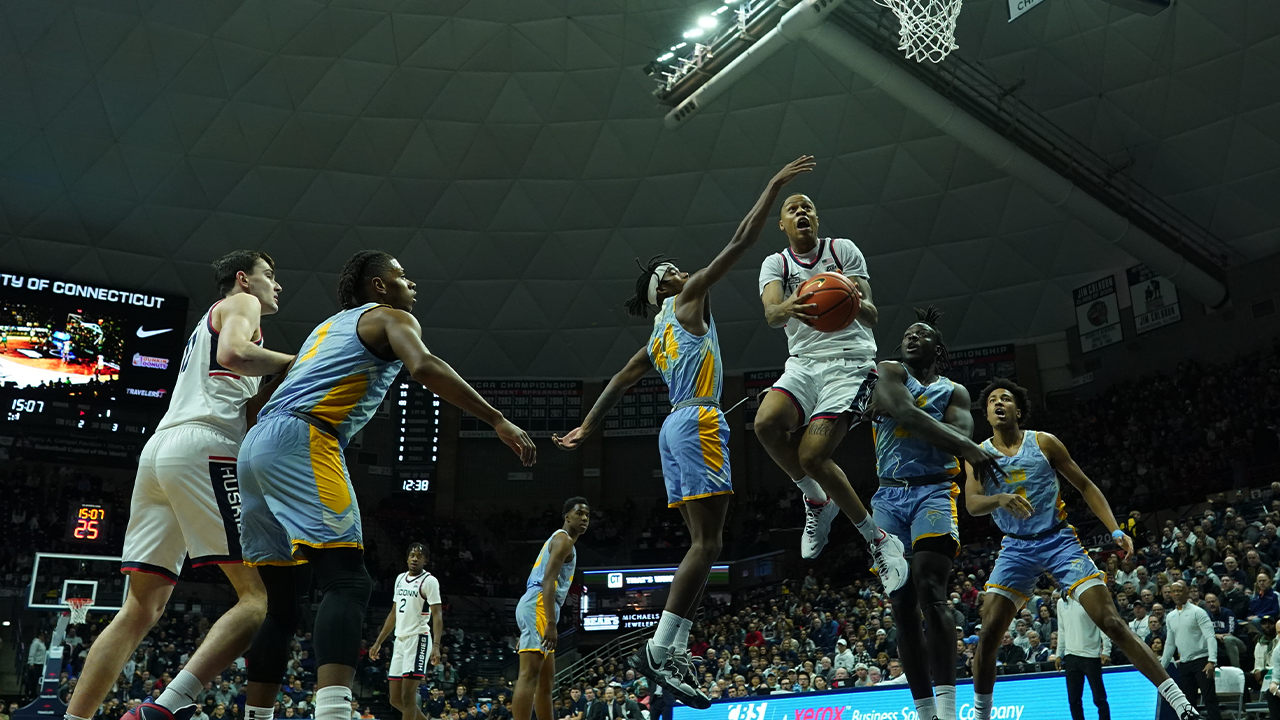 Jordan Hawkins and Donovan Clingan combine for 43 points as UConn crushes Long Island, 114-61