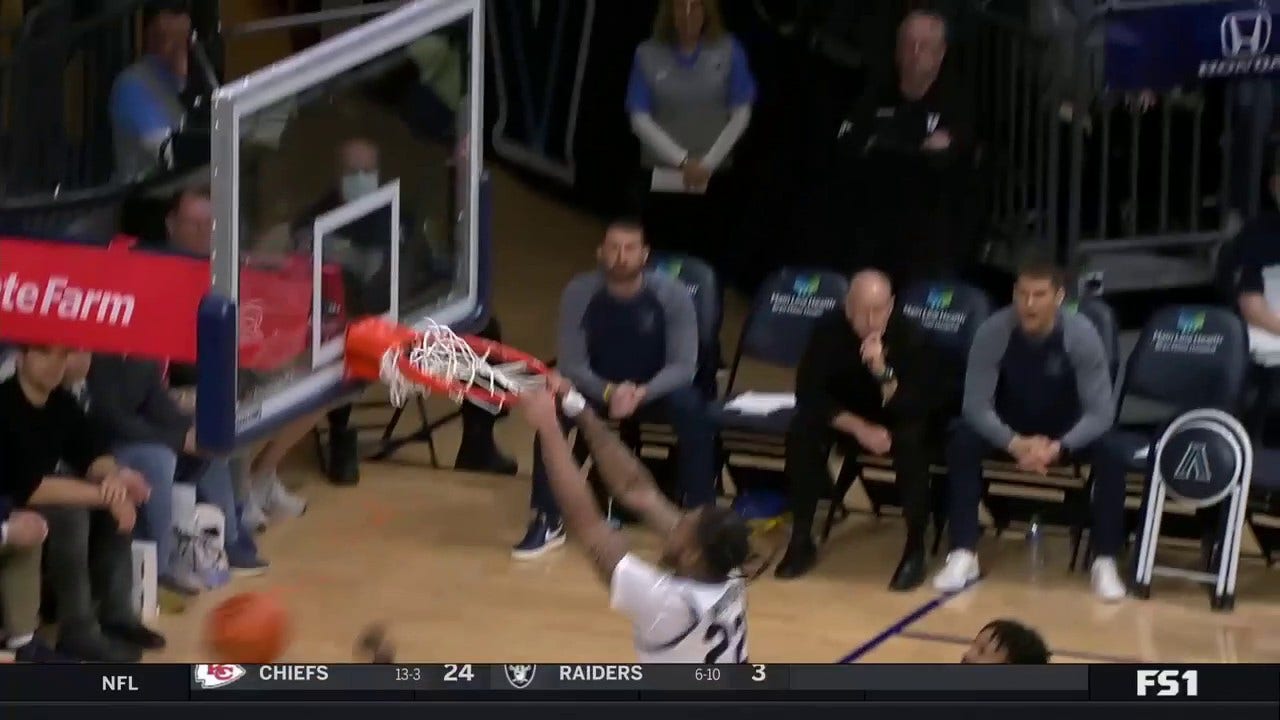 Cam Whitmore hammers down the huge two-handed dunk to keep Villanova close in the second half