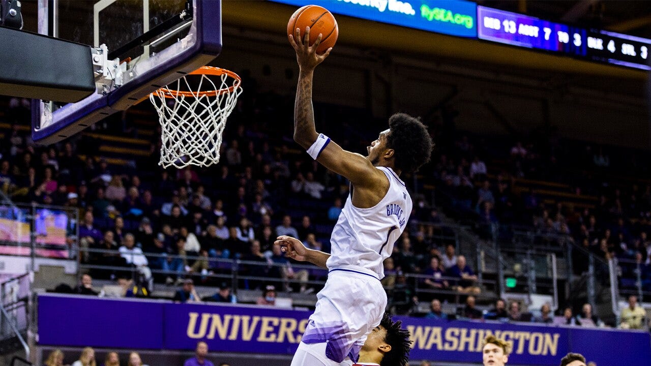 Washington snaps five-game skid, Keion Brooks' double-double propels Huskies over Stanford in 86-69 victory