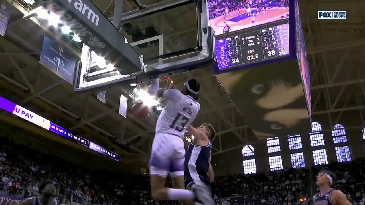 Washington's Keyon Menifield, Langston Wilson connect for WILD alley-oop jam to end first half against No. 6 Arizona