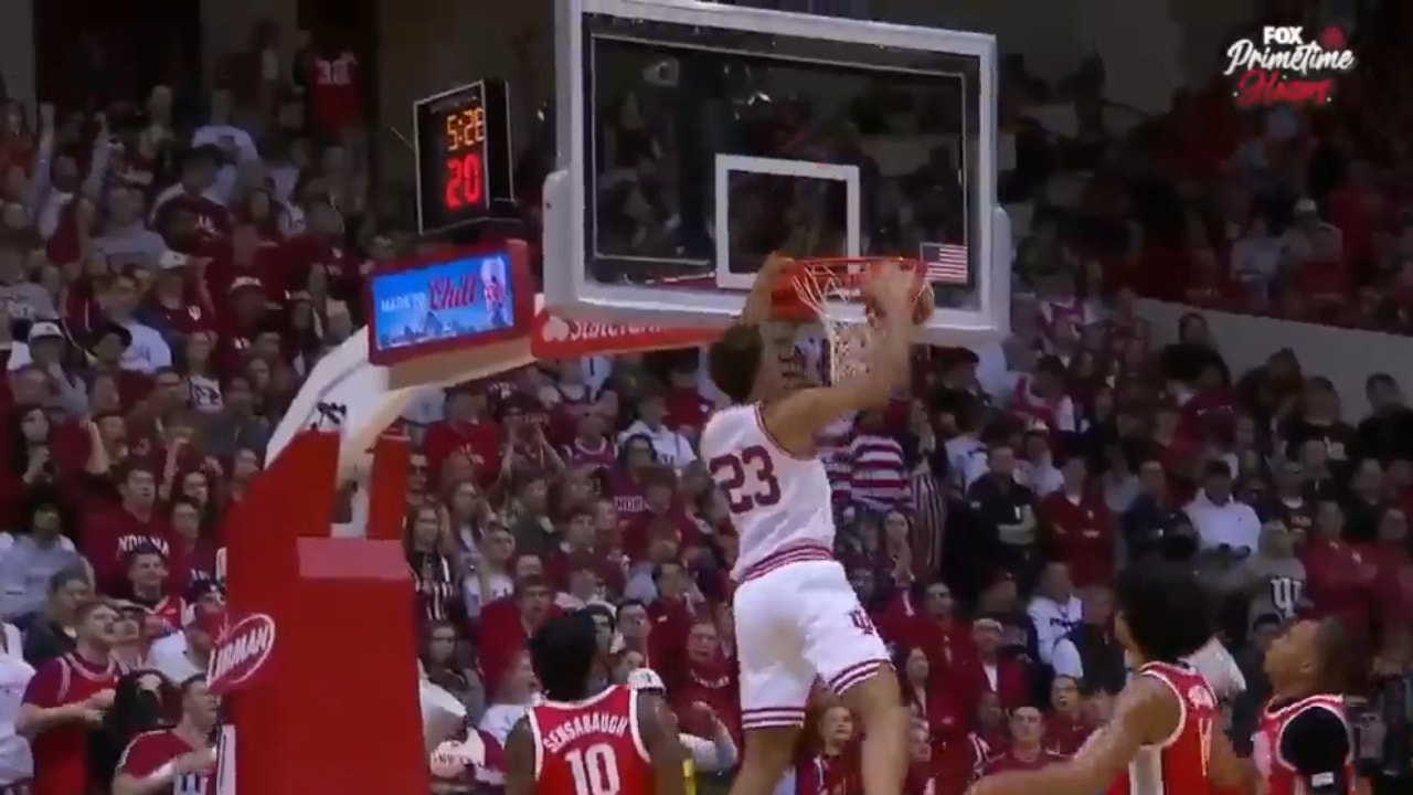Hoosiers' Trayce Jackson-Davis slams home alley-oop from Malik Reneau to regain lead against Ohio State