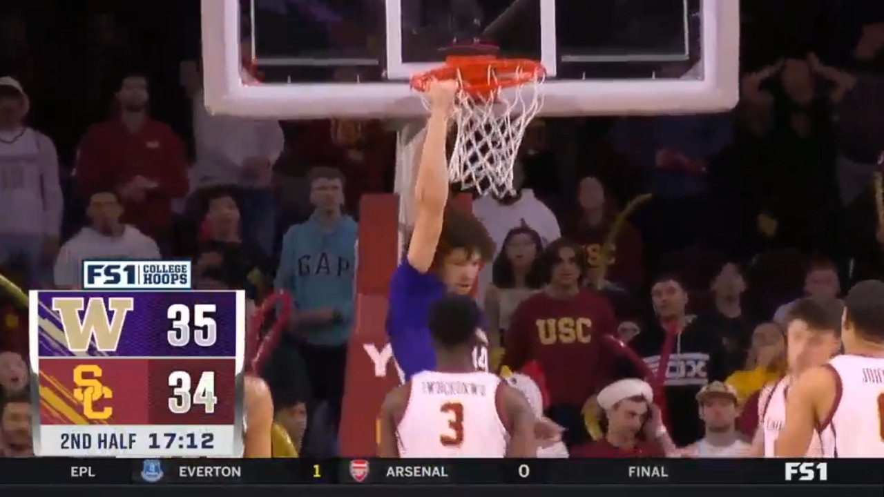 Washington's Braxton Meah destroys the rim as Washington grabs the lead over USC