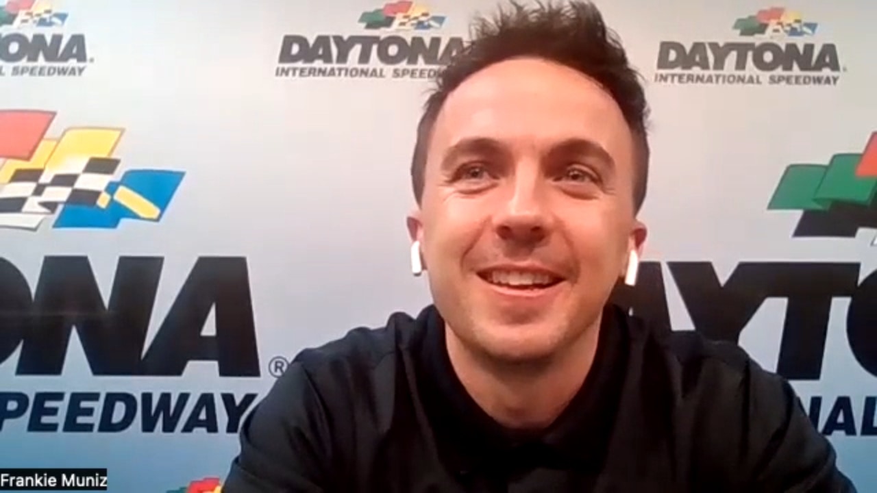 Does Frankie Muniz have trouble being taken seriously by teams and sponsors in his quest to be a full-time driver?