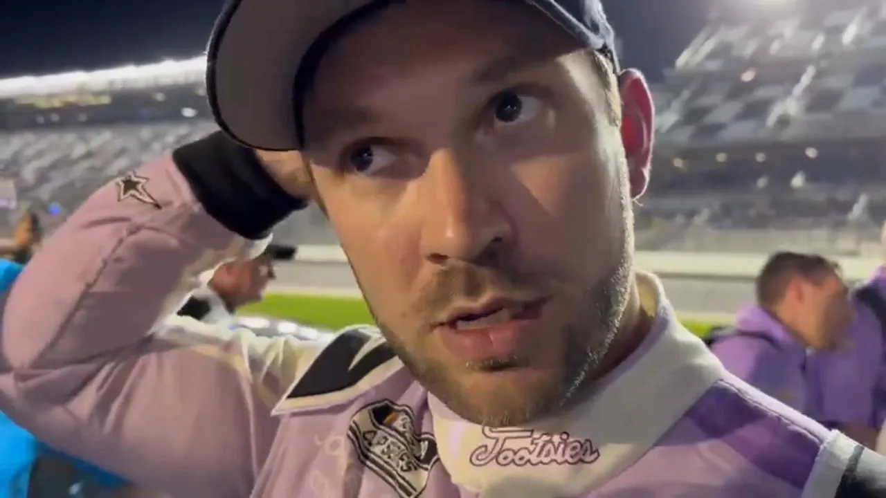 'I was pushing it too hard' - Daniel Suarez describes what happened with Kyle Busch during Duel 2 at Daytona | NASCAR on FOX