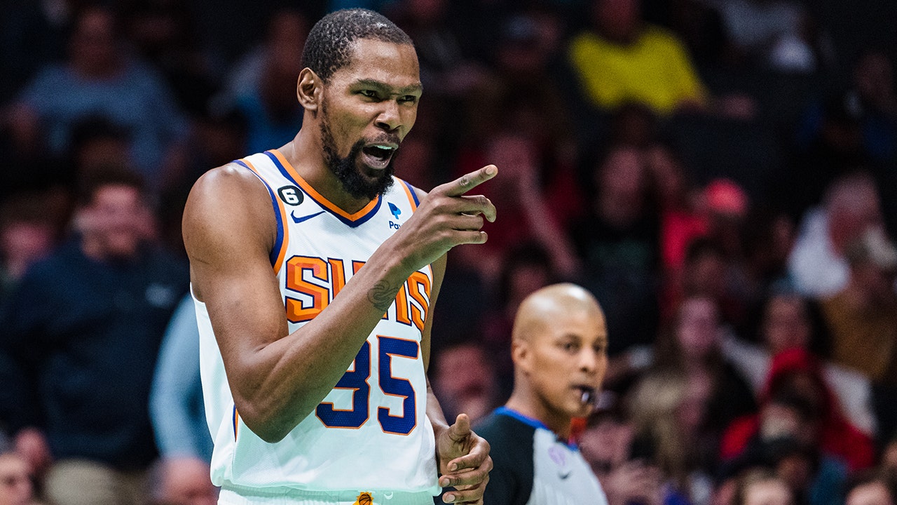 Suns defeat Hornets in Kevin Durant’s debut behind Devin Booker’s 37 pts | NBA | SPEAK