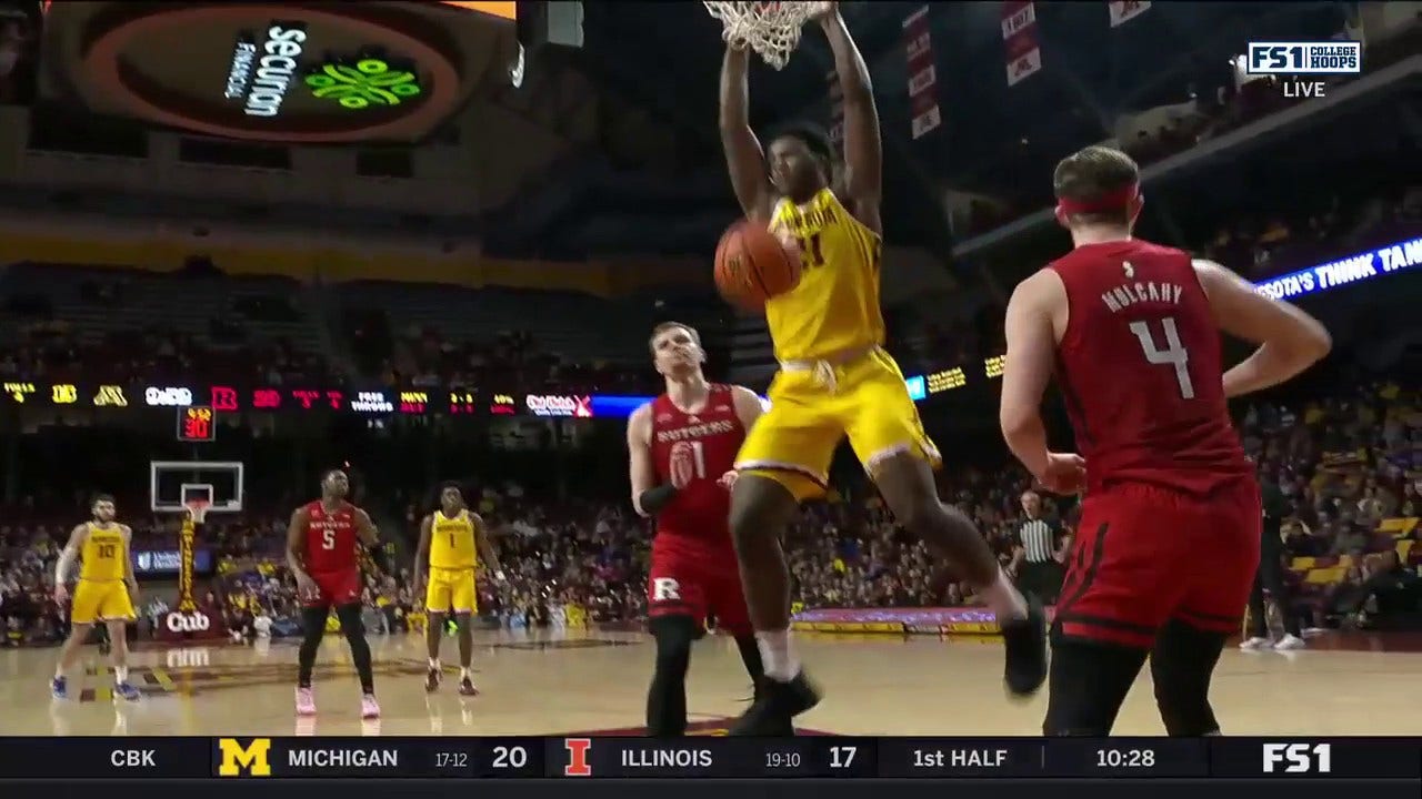 Minnesota's Pharrel Payne rattles the rim with a massive put-back jam vs. Rutgers 