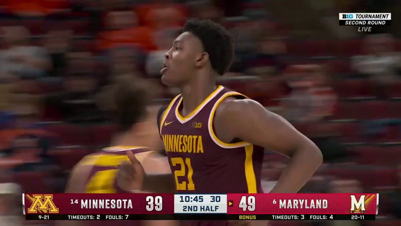 Minnesota's Pharrel Payne finishes an emphatic two-hand dunk in the second half against Maryland