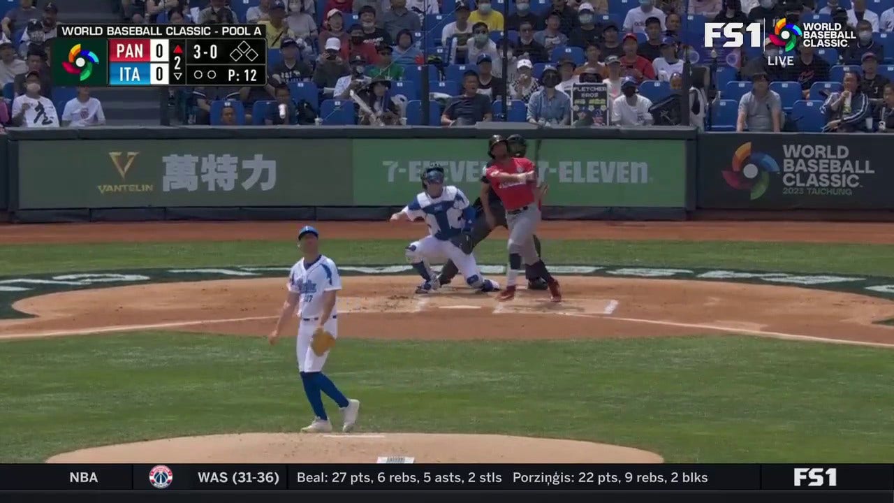 Jose Ramos launches a solo home run to give Panama a 1-0 lead over Italy