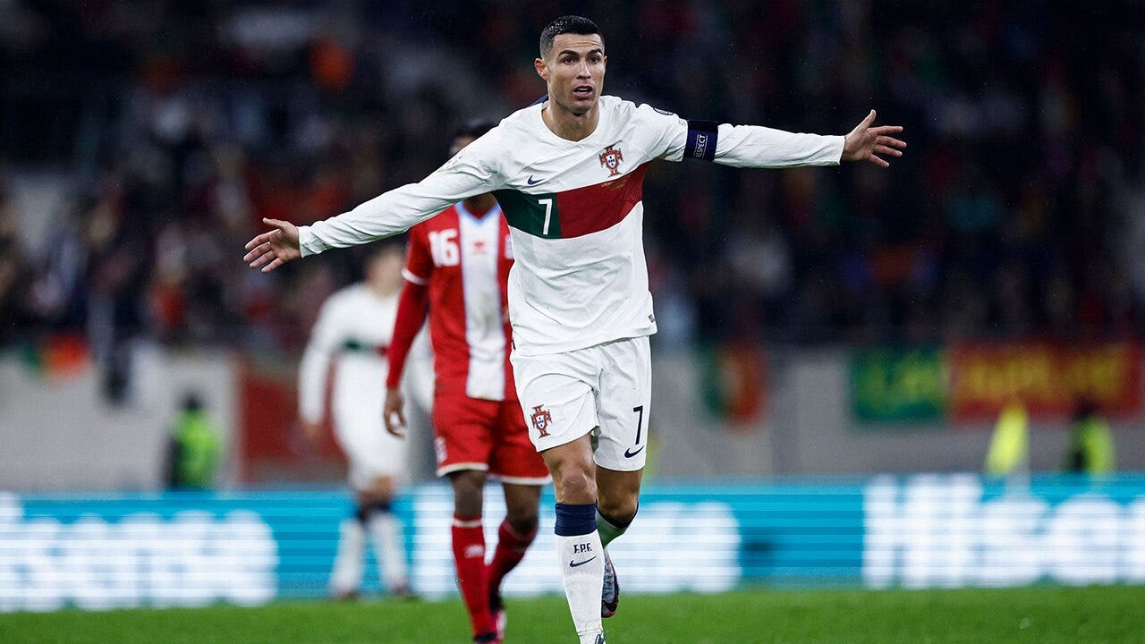 Ronaldo dilarang main di Laga Portugal vs Luksembung, Usai Tendang Wajah Kiper