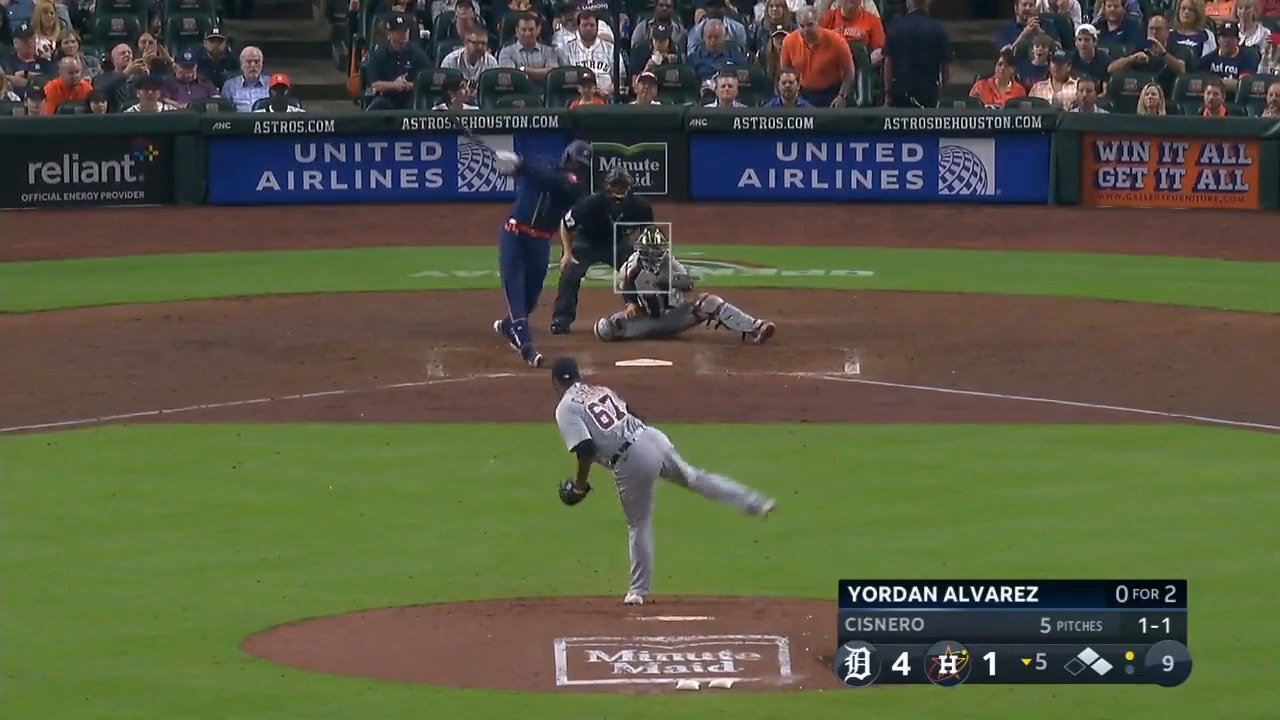 Astros' Yordan Álvarez belts 100th career homer to tie the game against the Tigers 
