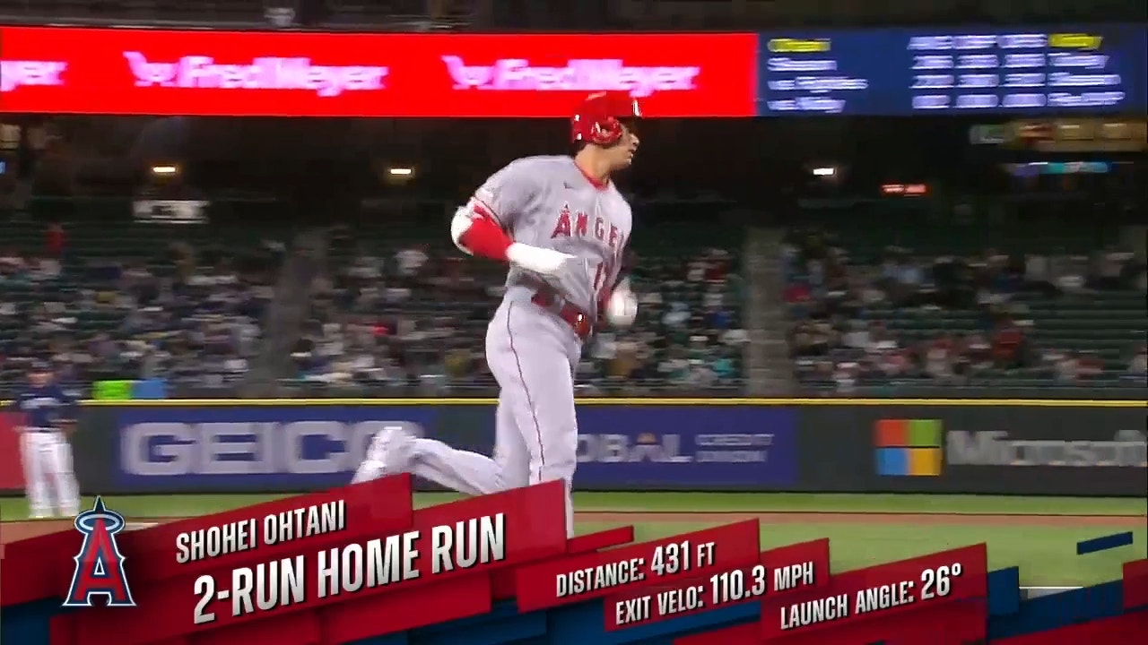 Shohei Ohtani CRUSHES a two-run homer to help the Angels grab a 4-2 lead over the Mariners
