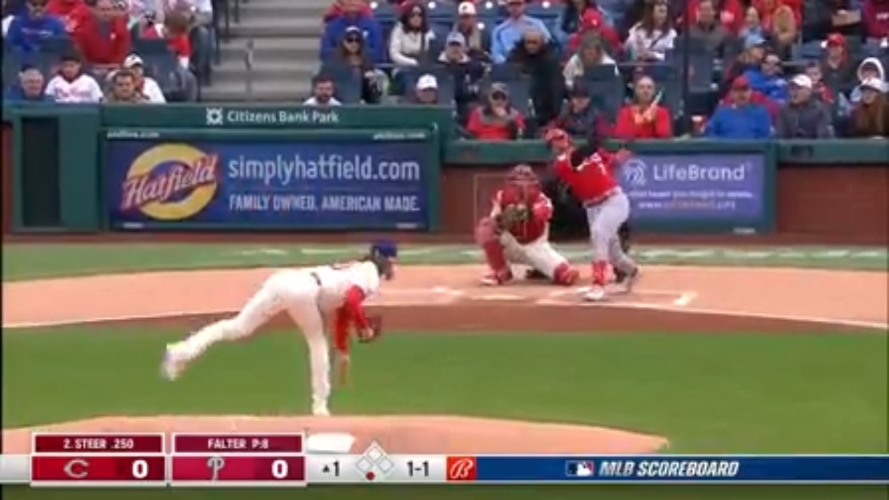 Reds' Spencer Steer muscles a 438 ft solo home run to straightaway center field