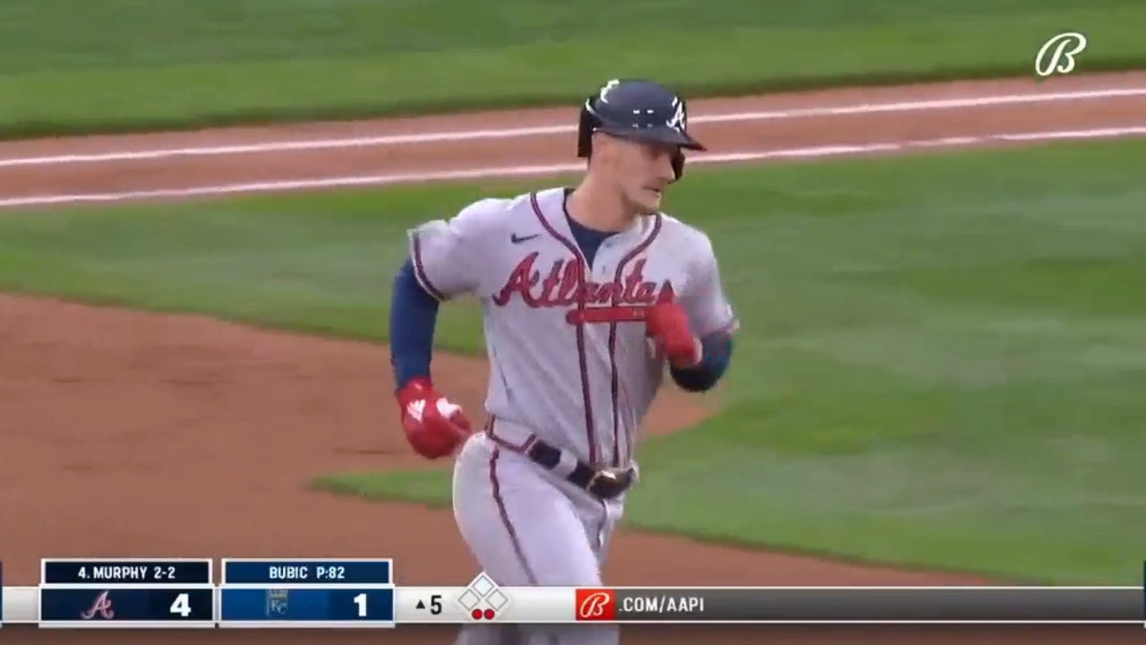 Braves’ Sean Murphy goes yard to left center field, collecting his third RBI of the game