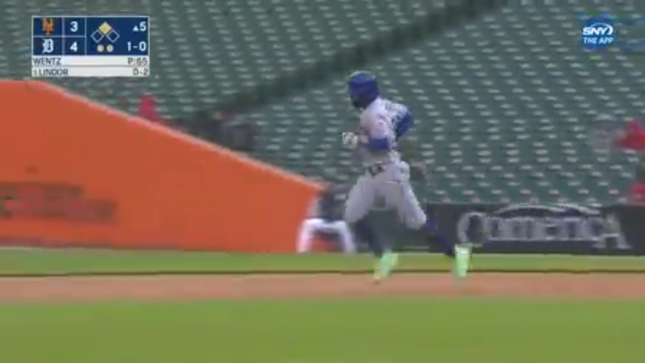 Francisco Lindor crushes a go-ahead, solo home run to give the Mets the lead over the Tigers