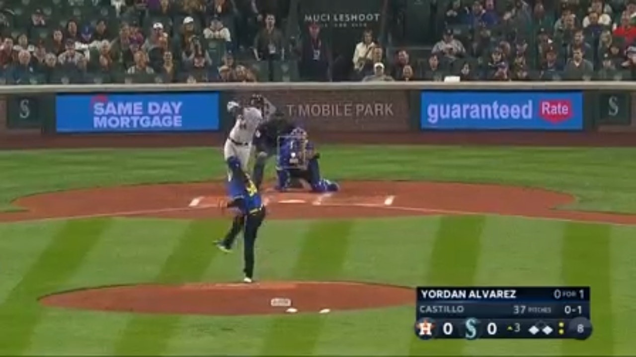Astros ' Yordan Alvarez drills a three-run homer against the Mariners  