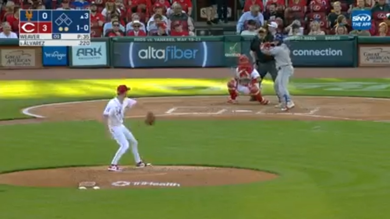 Mets' Francisco Álvarez launches a solo home run against the Reds