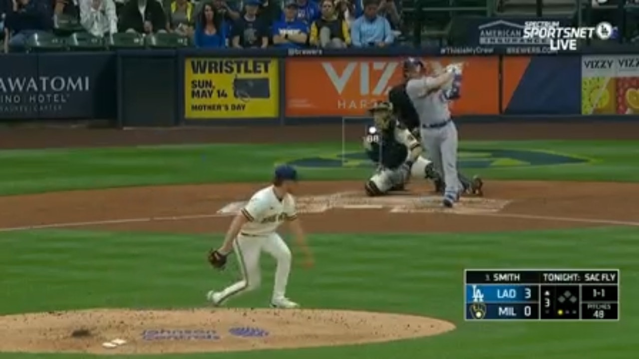 Will Smith's solo home run gives the Dodgers a 4-0 lead over the Brewers