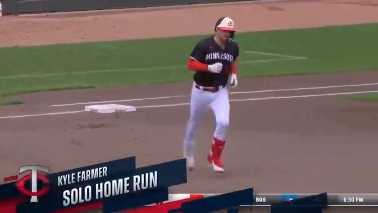 Twins' Kyle Farmer launches a game-tying solo homer vs. the Padres