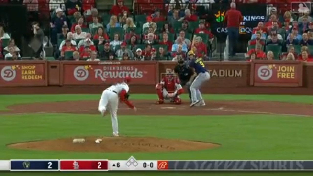 Brian Anderson cranks a solo home run to give the Brewers a 3-2 lead over the Cardinals