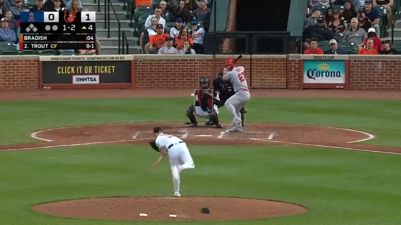Angels' Mike Trout launches a home run to center field to tie up the game vs. Orioles 