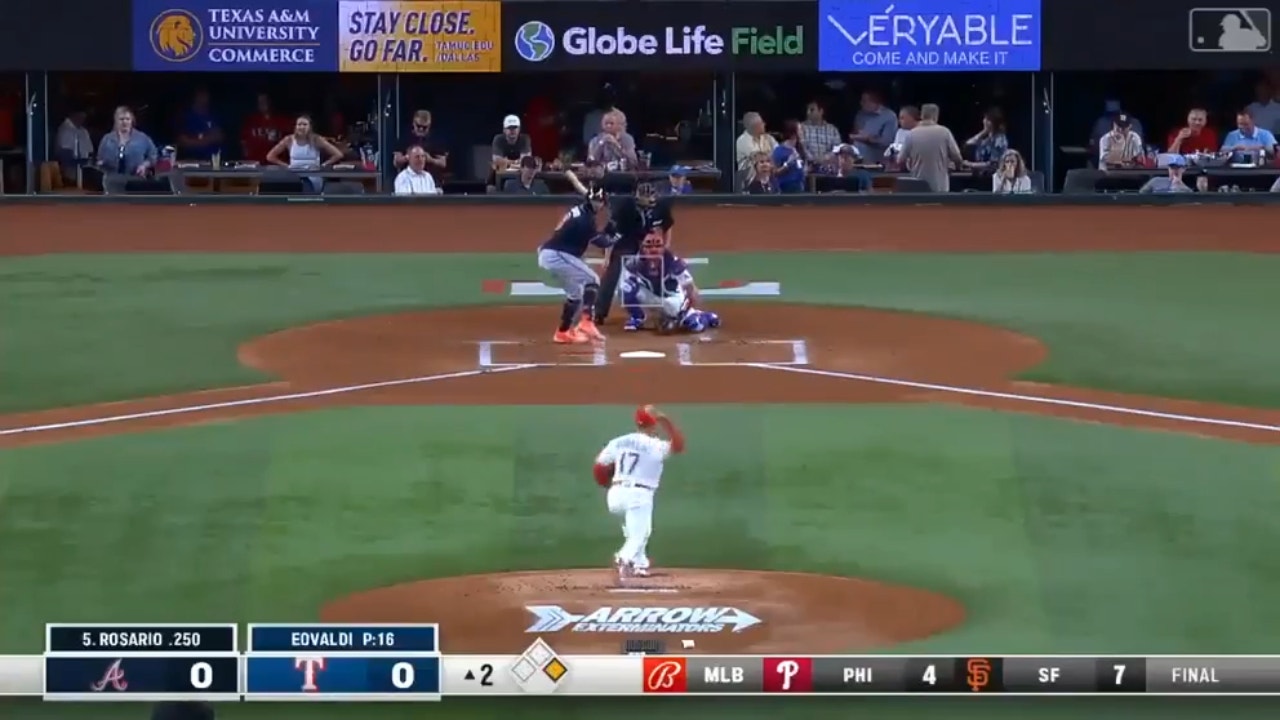 Braves' Eddie Rosario drills a two-run home run to take the lead against the Rangers