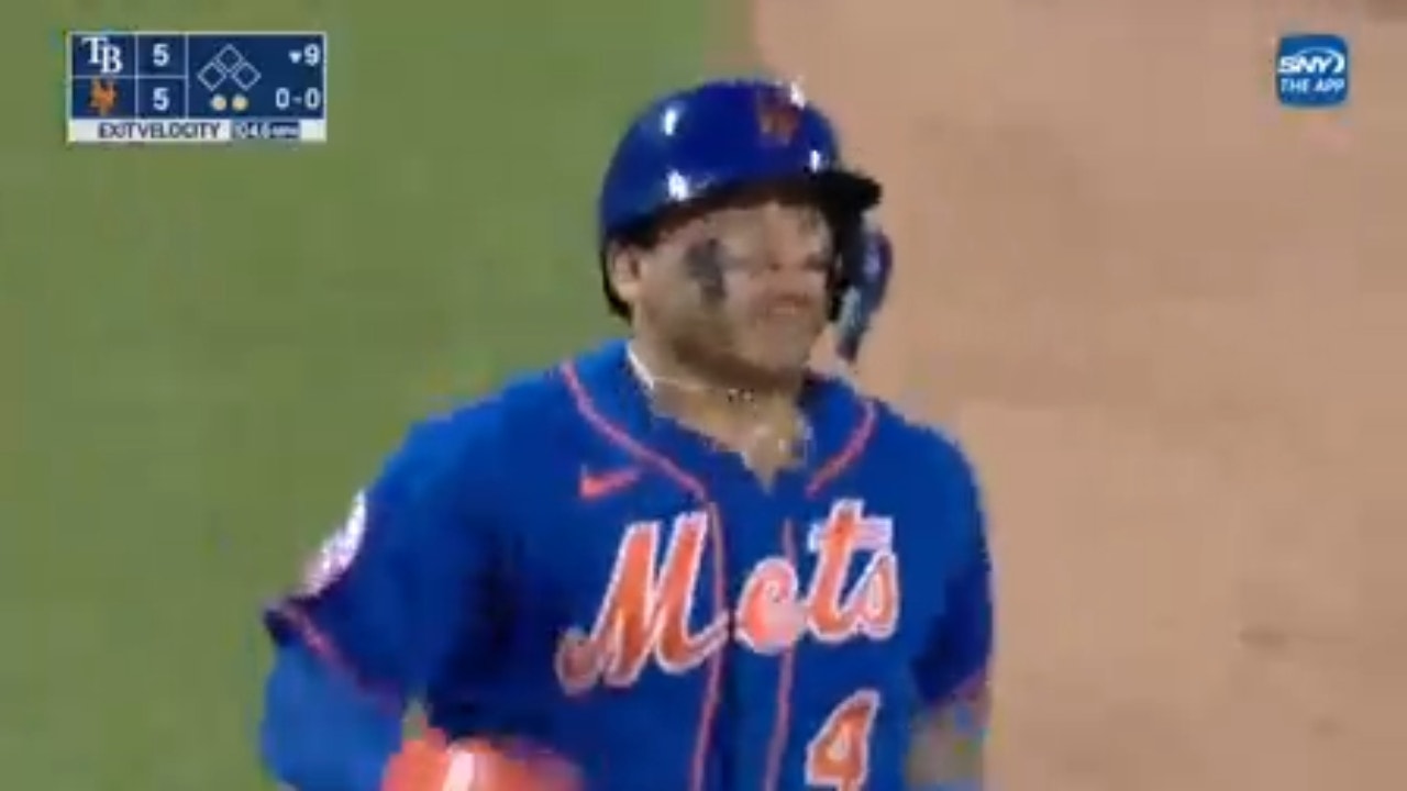 Francisco Álvarez hits a clutch three-run homer to bring the Mets to a ...