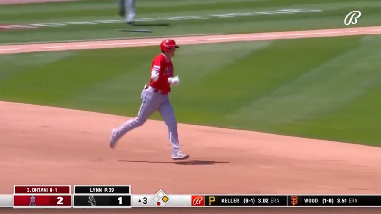 Shohei Ohtani cranks a two-run home run to extend the Angels' lead over the White Sox