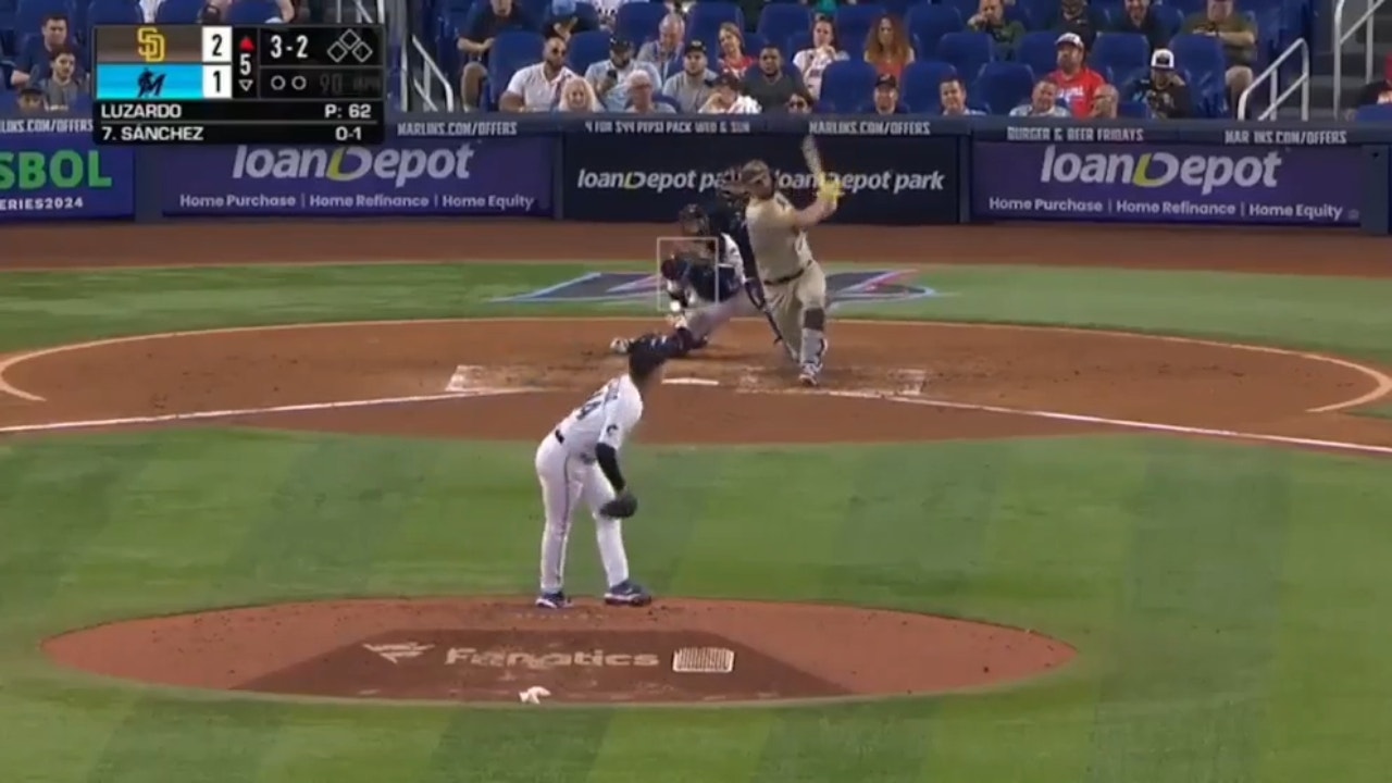 Gary Sánchez sends a solo homer to left field in the fifth inning, extending the Padres’ 3-1 lead over the Marlins