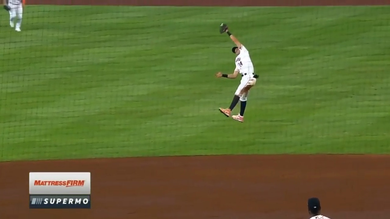 Astros' Mauricio Dubón makes an OUTSTANDING leaping grab to rob the Angels of a hit in the second inning