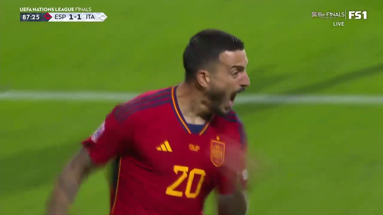 Mato Joselu scores in the 88th minute to give Spain a 2-1 lead over Italy