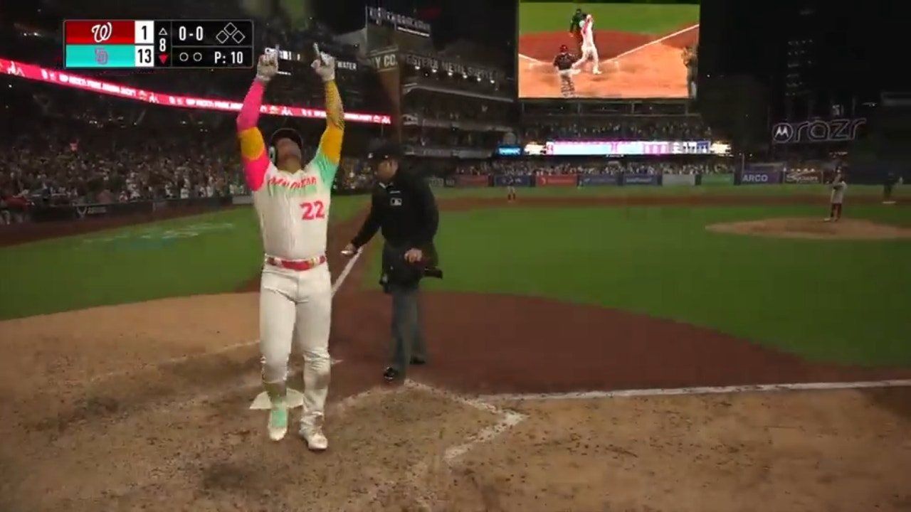 Juan Soto smashes a home run to extend the Padres' lead over the Nationals