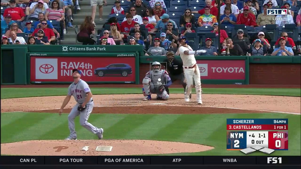 Nick Castellanos CRANKS a solo home run to cut the Phillies' deficit against the Mets