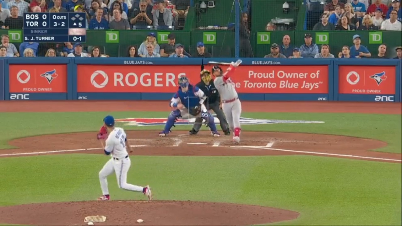 Justin Turner LAUNCHES a solo home run to give the Red Sox the lead over the Blue Jays