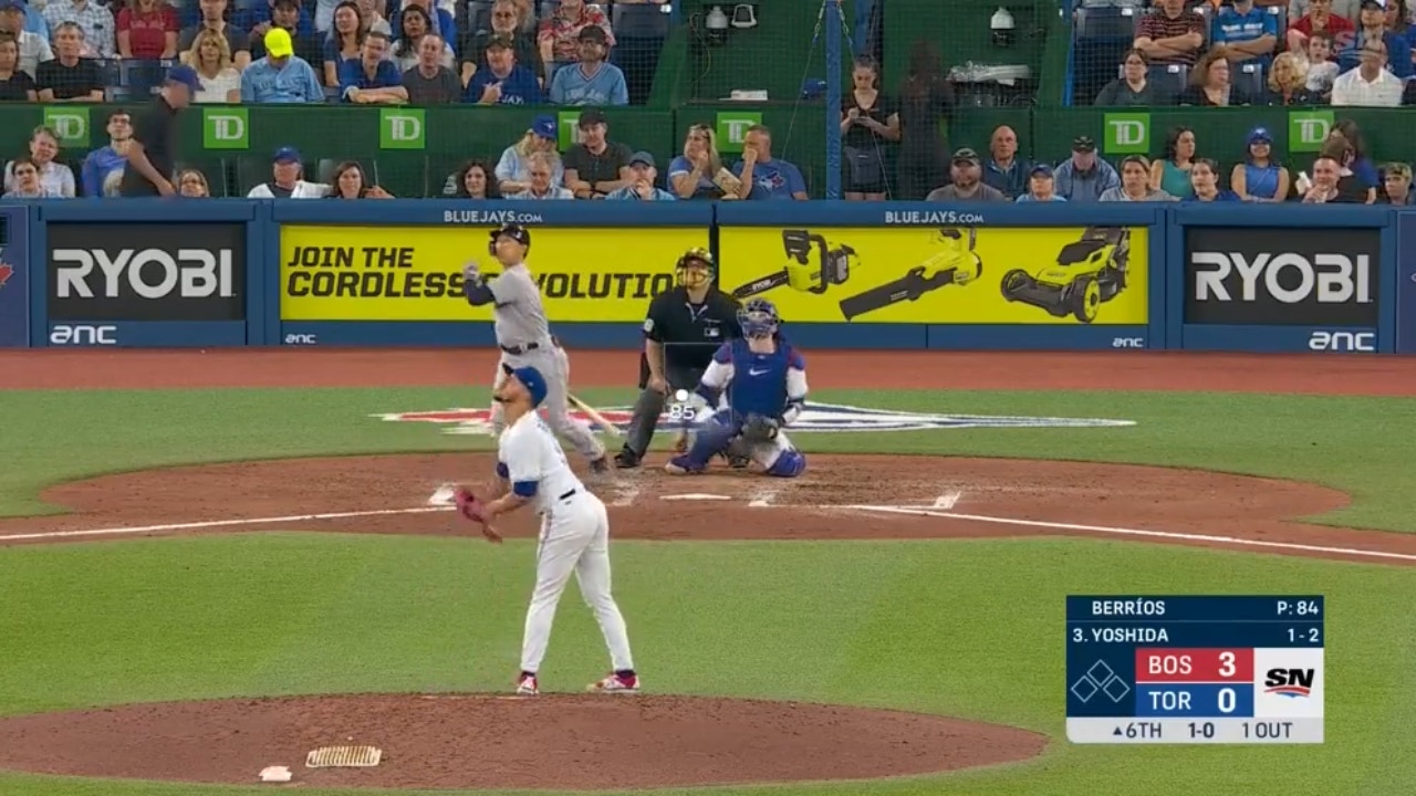 Masataka Yoshida hits a 444-Foot solo home run to extend the Red Sox's lead over the Blue Jays