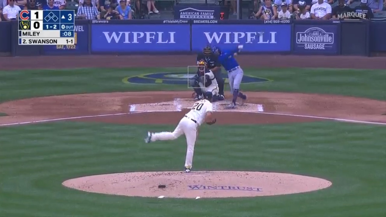 Dansby Swanson DRILLS a 419-foot solo home run as the Cubs extend their lead over the Brewers