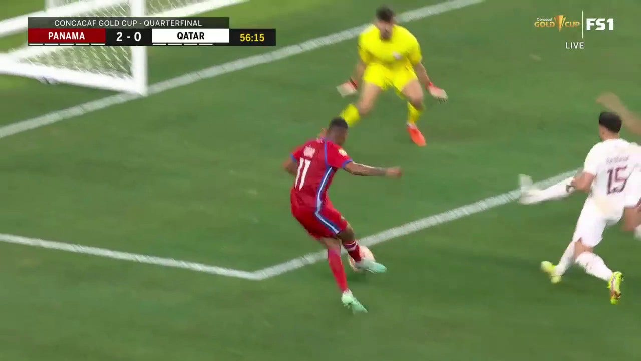 Ismael Diaz finds the net to give Panama a 2-0 lead over Qatar in the Gold Cup