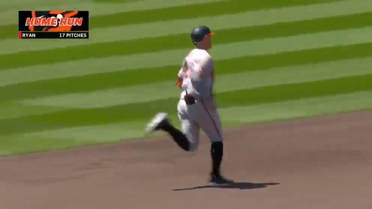 Orioles' Austin Hays BELTS a solo home run to tie the game against the Twins