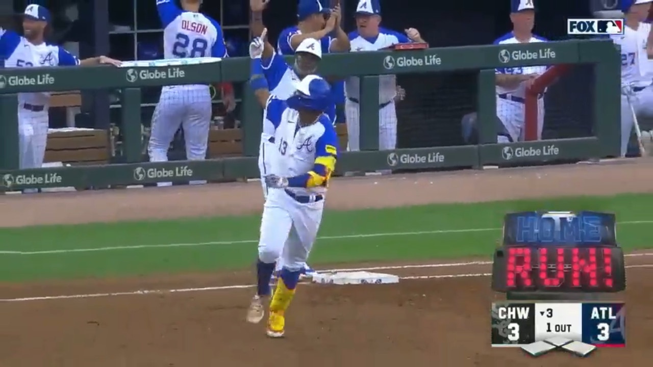 Braves' Ronald Acuña Jr. CRUSHES a two-run homer to tie the game against the White Sox
