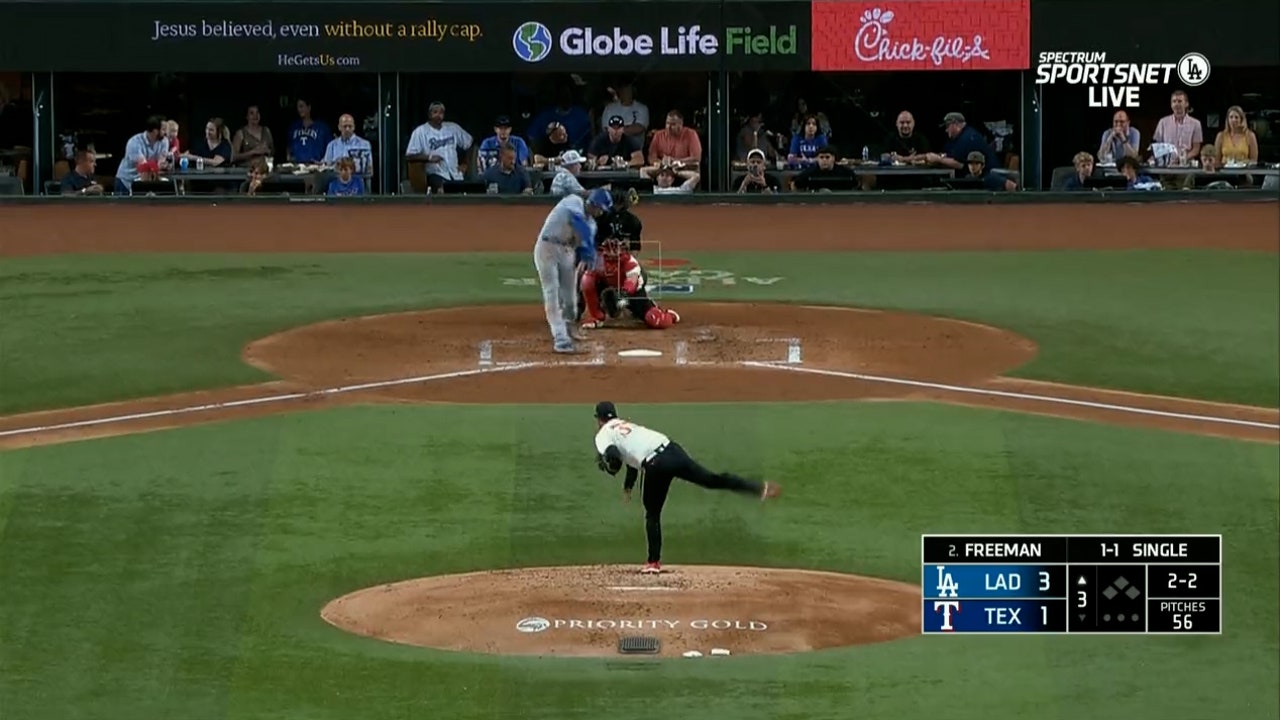 Freddie Freeman and Max Muncy hit back-to-back home runs to increase the Dodgers' lead over the Rangers