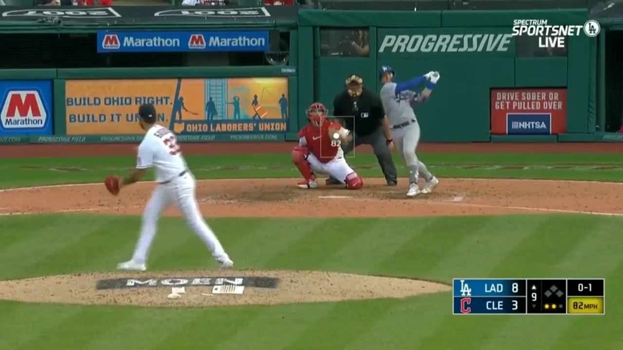 Kiké Hernandez's solo homer seals the Dodgers' victory over the Guardians