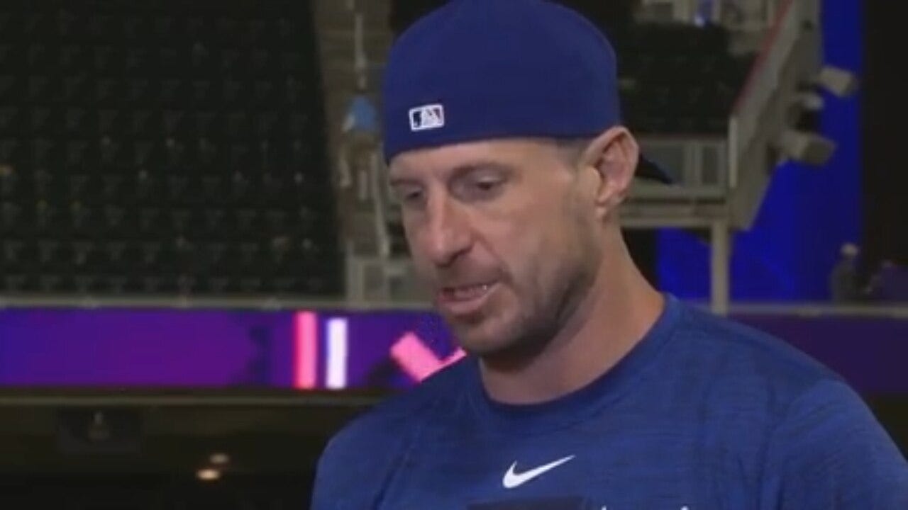 Max Scherzer speaks with Ken Rosenthal after the Rangers' win over the Twins