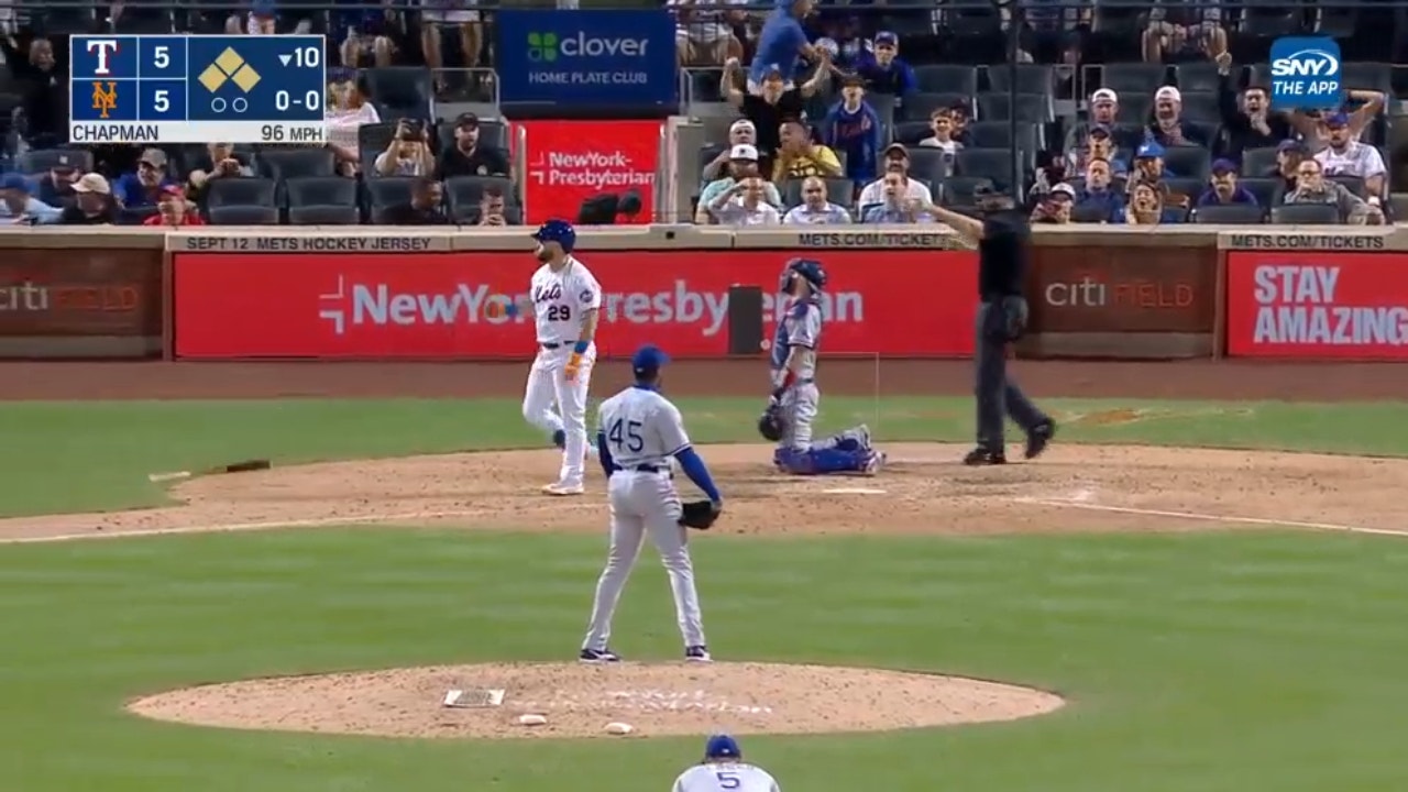 DJ Stewart is hit by a Rangers' Aroldis Chapman pitch to give the Mets a WALK-OFF win