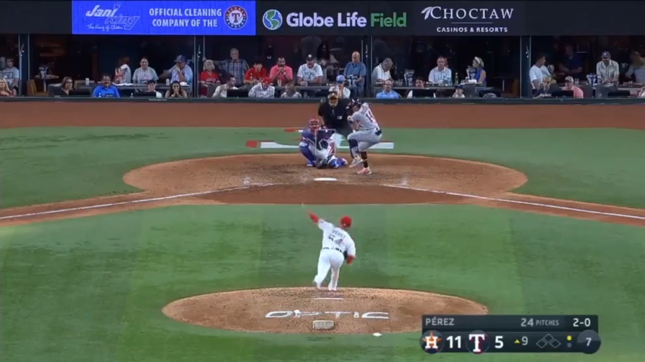 Mauricio Dubón and Jose Altuve hit back-to-back home runs for the second time to extend the Astros' lead over the Rangers