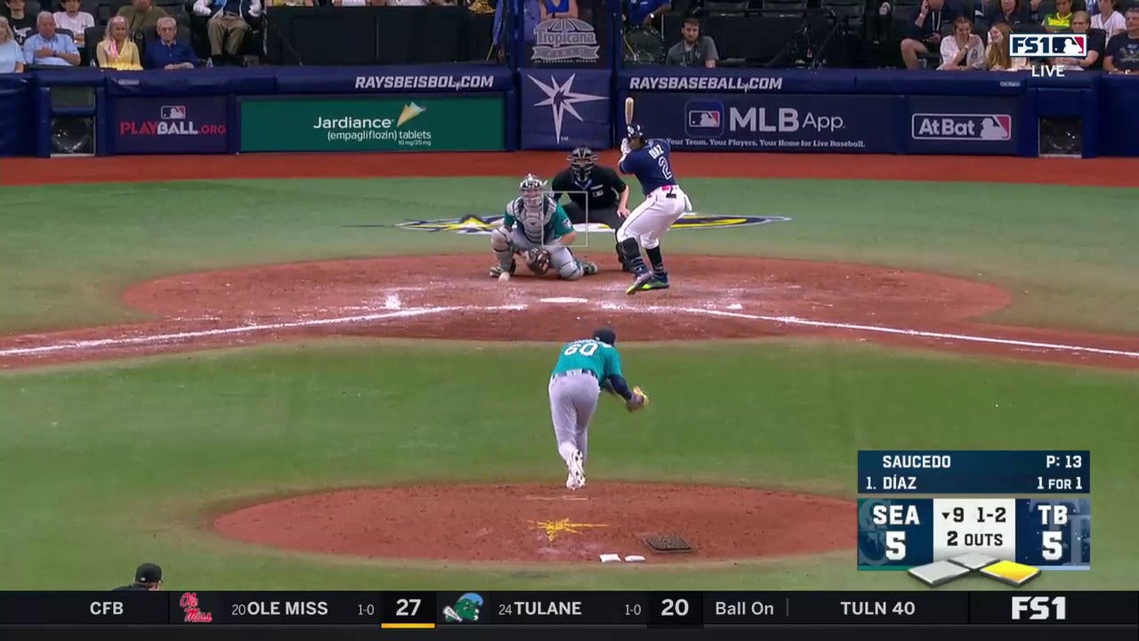 Yandy Díaz smashes a WALK-OFF home run as the Rays secure the win over the Mariners